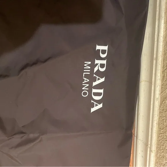 Prada Thunder cloudburst size 11m